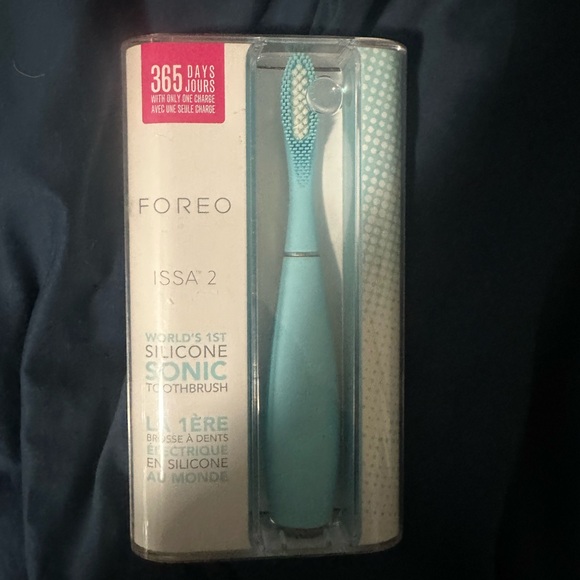 FOREO Other - FOREO ISSA 2 Sonic Toothbrush - White